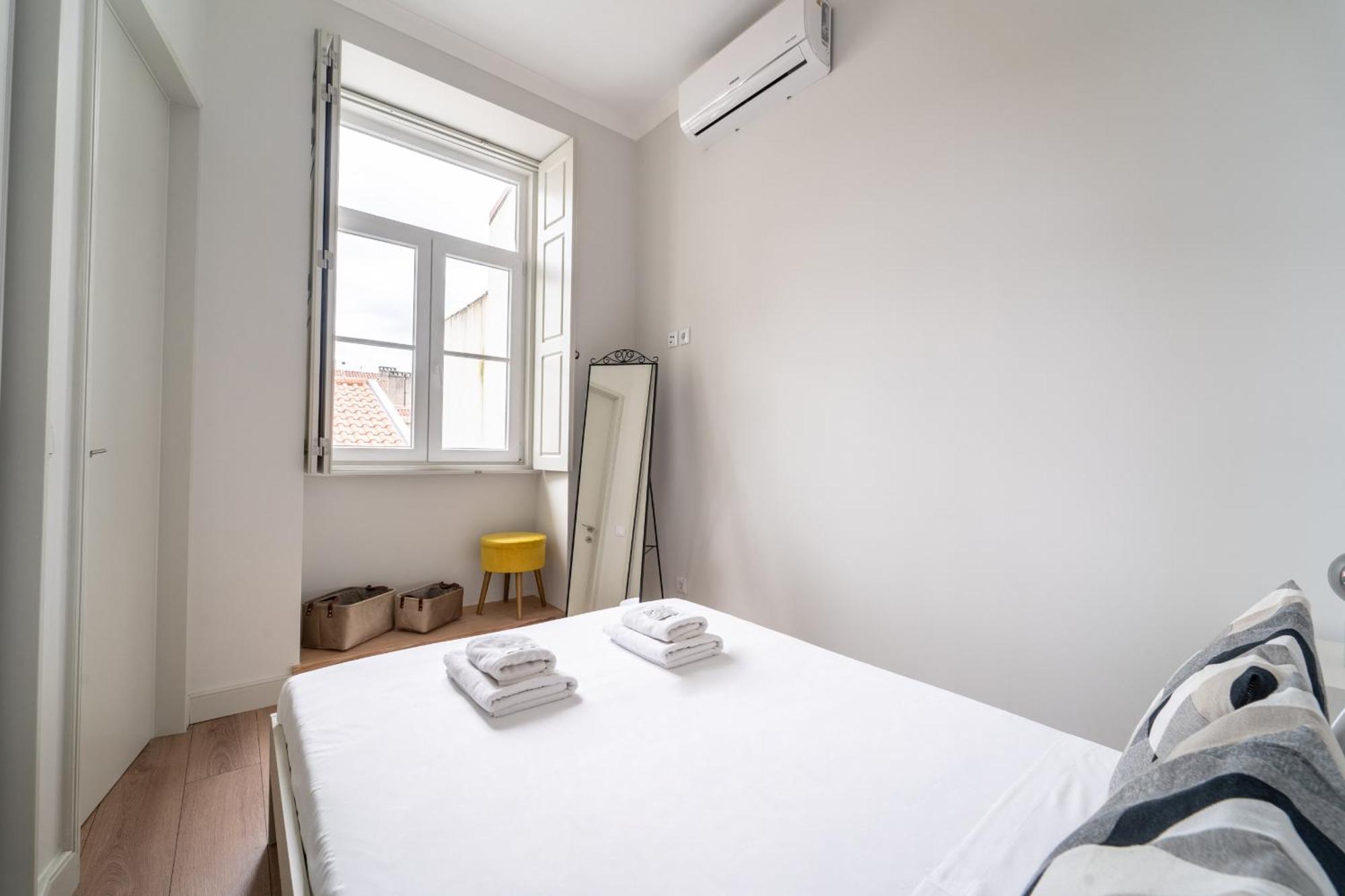Escadaria 21 Apartment By House And People บรากา ภายนอก รูปภาพ